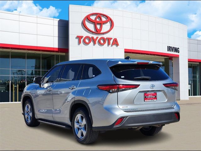 2022 Toyota Highlander LE