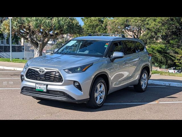 2022 Toyota Highlander LE