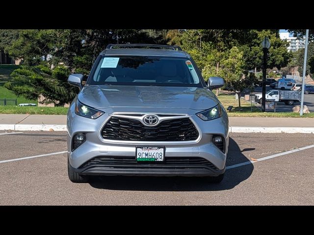 2022 Toyota Highlander LE
