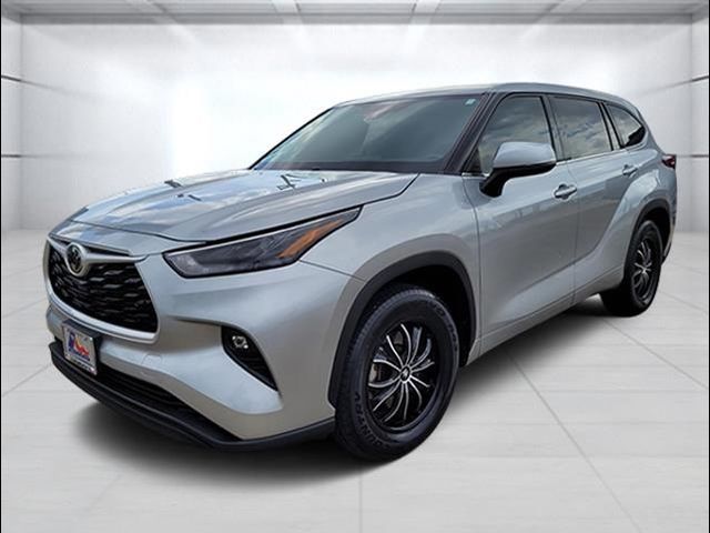 2022 Toyota Highlander LE