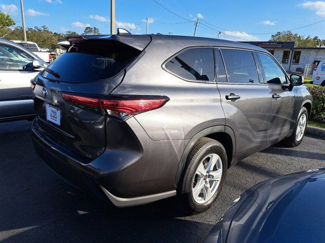 2022 Toyota Highlander LE