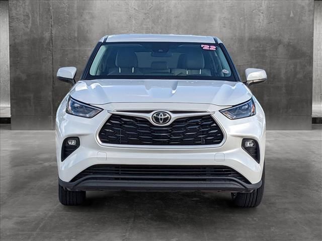 2022 Toyota Highlander LE