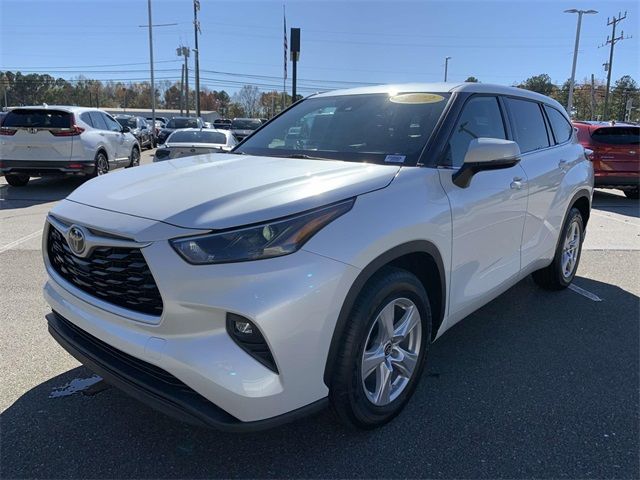 2022 Toyota Highlander LE