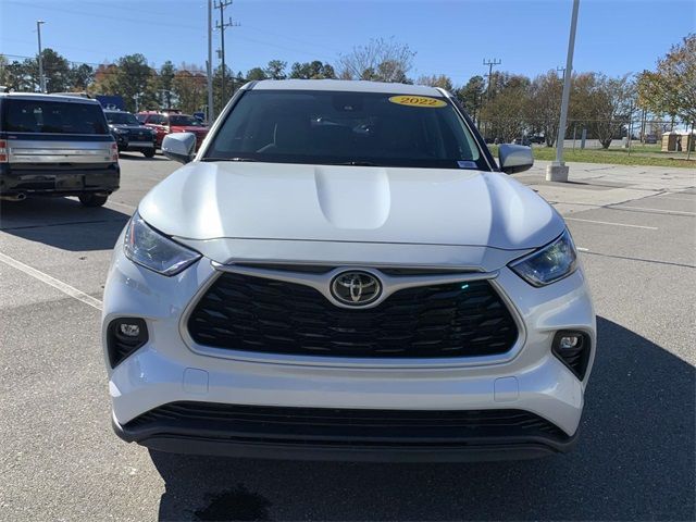 2022 Toyota Highlander LE