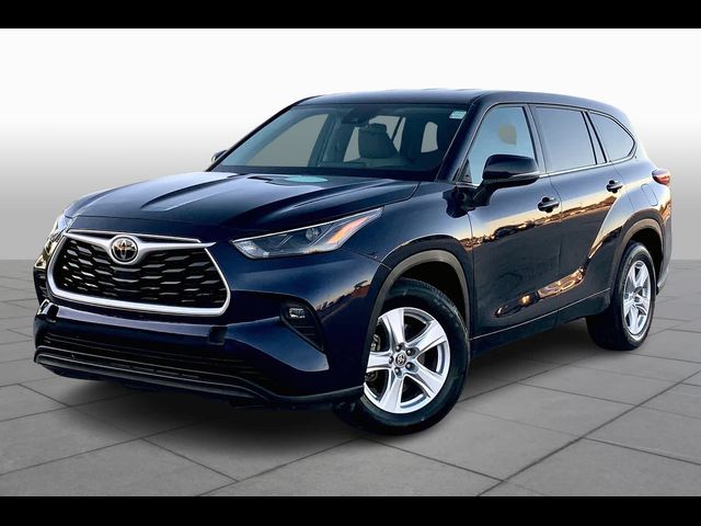 2022 Toyota Highlander LE