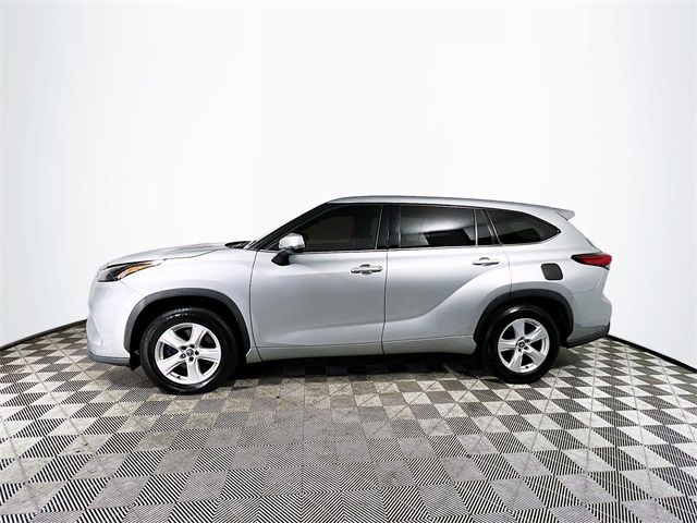 2022 Toyota Highlander LE