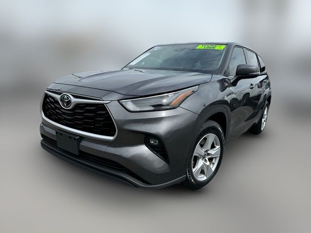 2022 Toyota Highlander LE