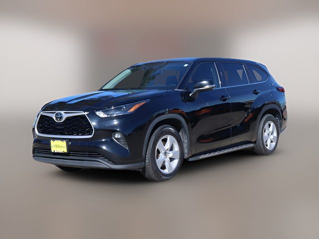 2022 Toyota Highlander LE