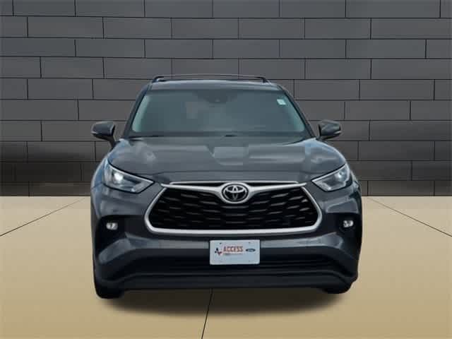 2022 Toyota Highlander LE