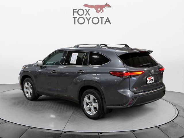 2022 Toyota Highlander LE