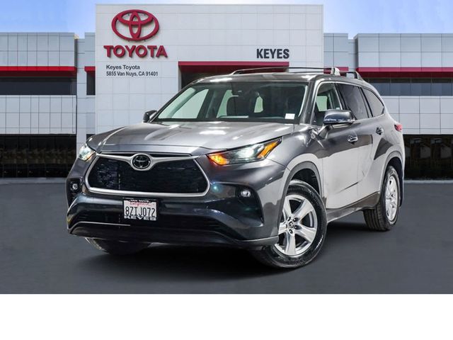 2022 Toyota Highlander LE