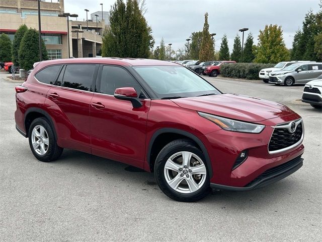 2022 Toyota Highlander LE