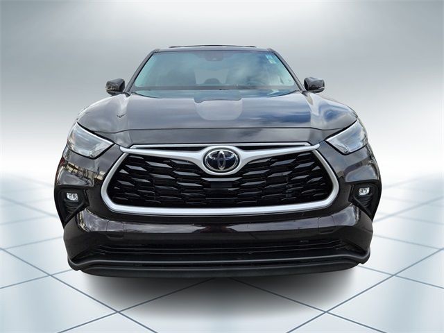 2022 Toyota Highlander LE