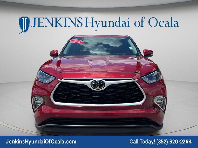 2022 Toyota Highlander LE