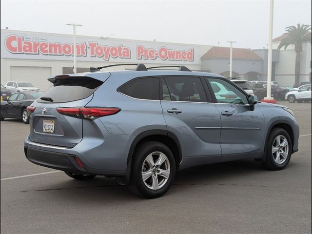 2022 Toyota Highlander LE