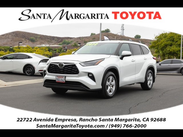 2022 Toyota Highlander LE