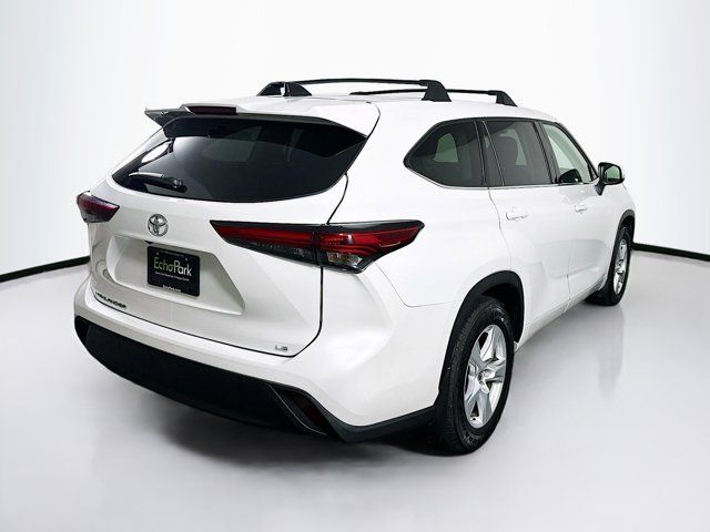 2022 Toyota Highlander LE