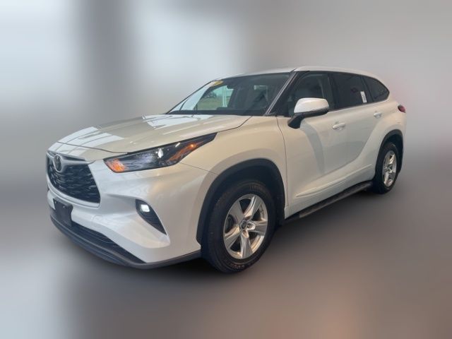 2022 Toyota Highlander LE