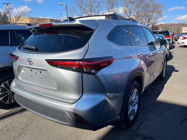 2022 Toyota Highlander LE