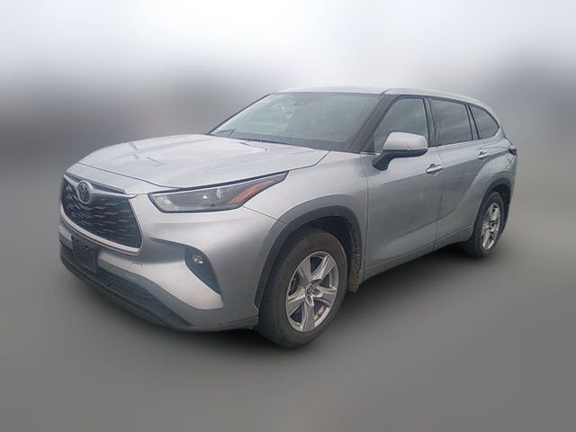 2022 Toyota Highlander LE