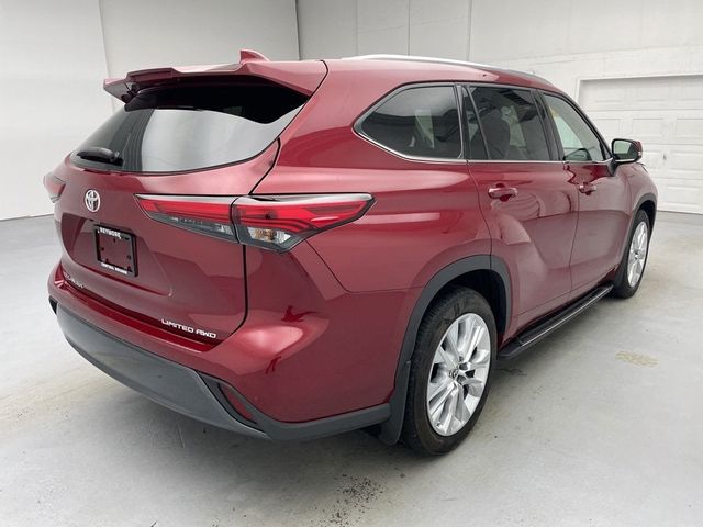 2022 Toyota Highlander Limited