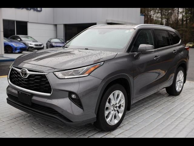 2022 Toyota Highlander Limited