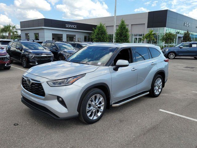 2022 Toyota Highlander Limited