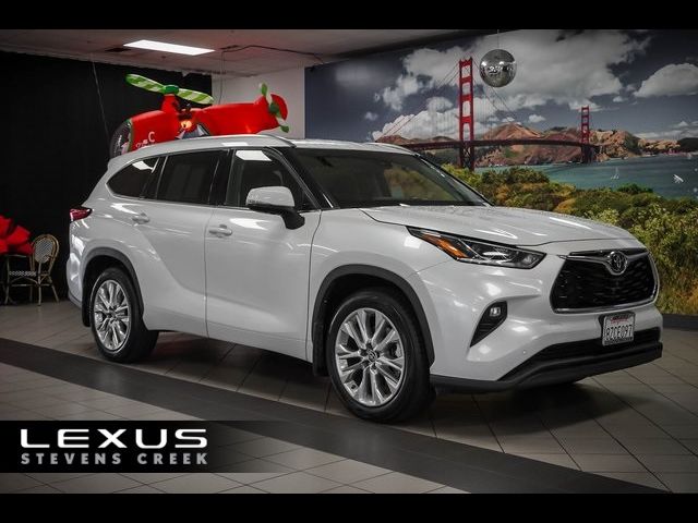 2022 Toyota Highlander Limited