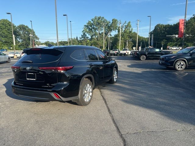 2022 Toyota Highlander Limited