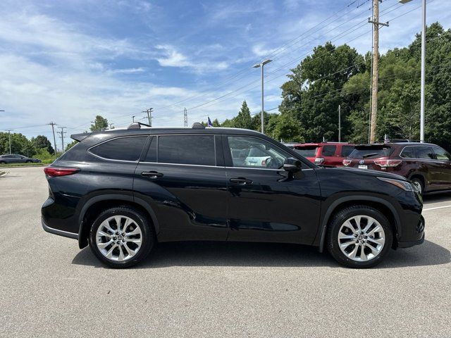 2022 Toyota Highlander Limited