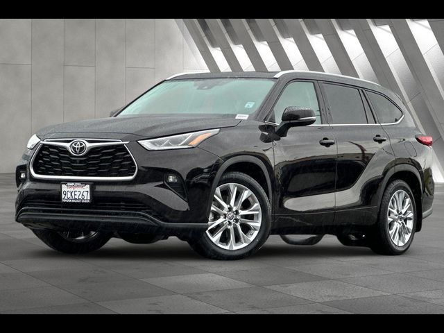 2022 Toyota Highlander Limited