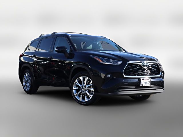 2022 Toyota Highlander Limited