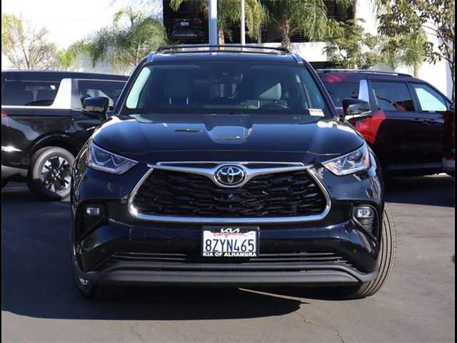 2022 Toyota Highlander Limited