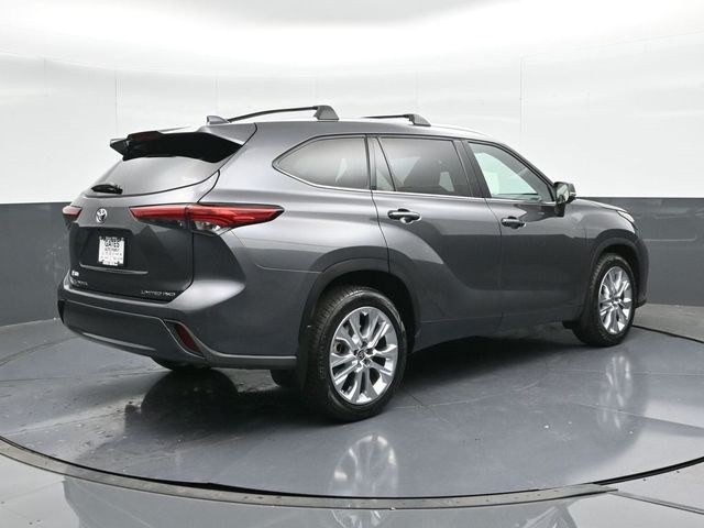 2022 Toyota Highlander Limited