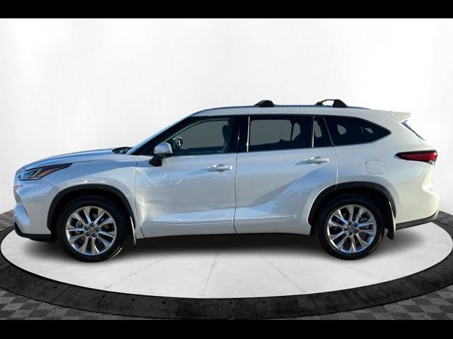 2022 Toyota Highlander Limited