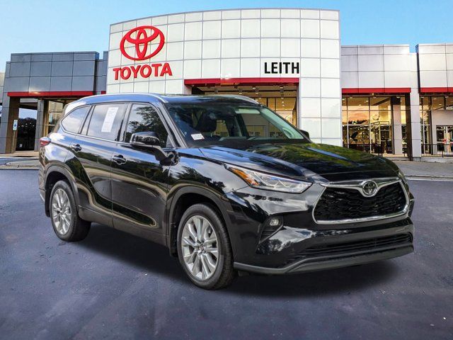 2022 Toyota Highlander Limited