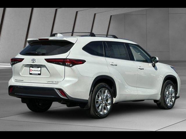 2022 Toyota Highlander Limited