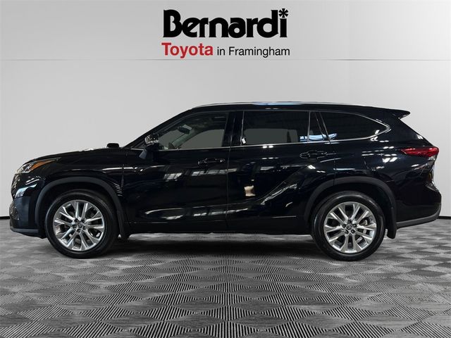 2022 Toyota Highlander Limited