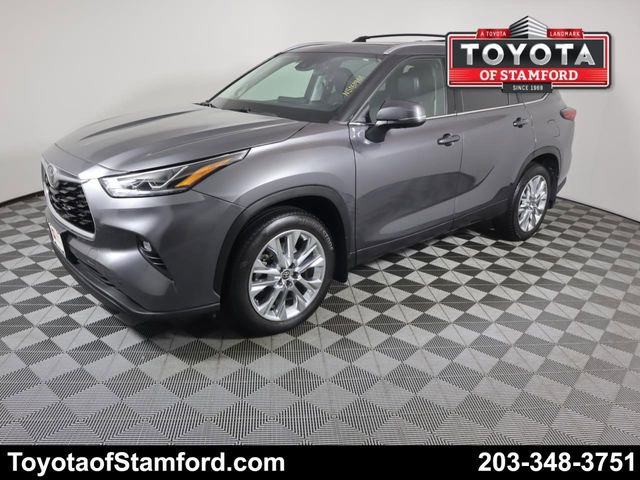 2022 Toyota Highlander Limited