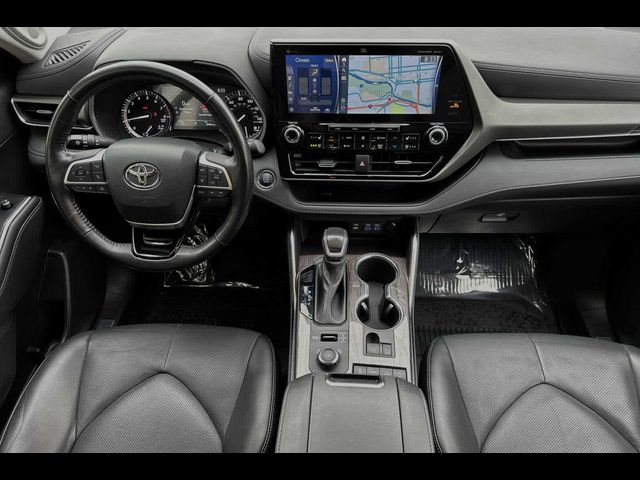 2022 Toyota Highlander Limited