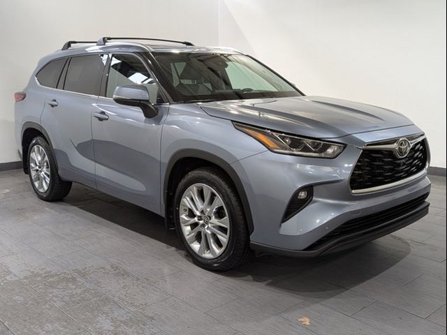 2022 Toyota Highlander Limited