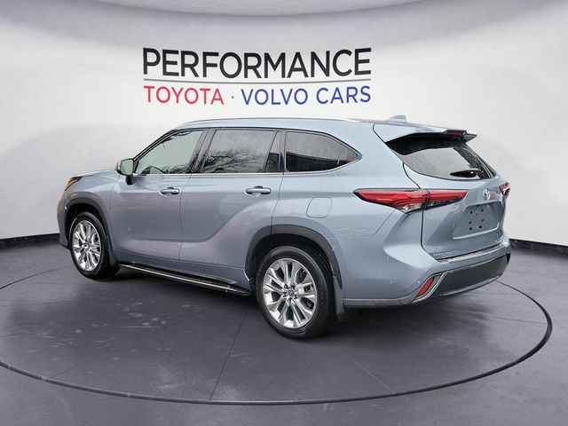 2022 Toyota Highlander Limited