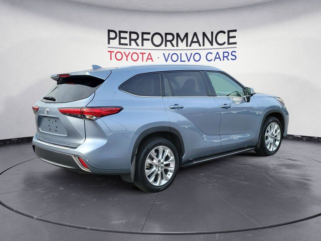 2022 Toyota Highlander Limited