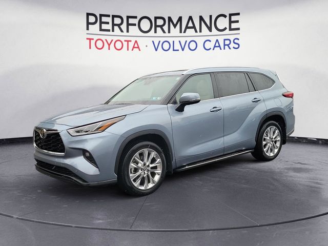 2022 Toyota Highlander Limited