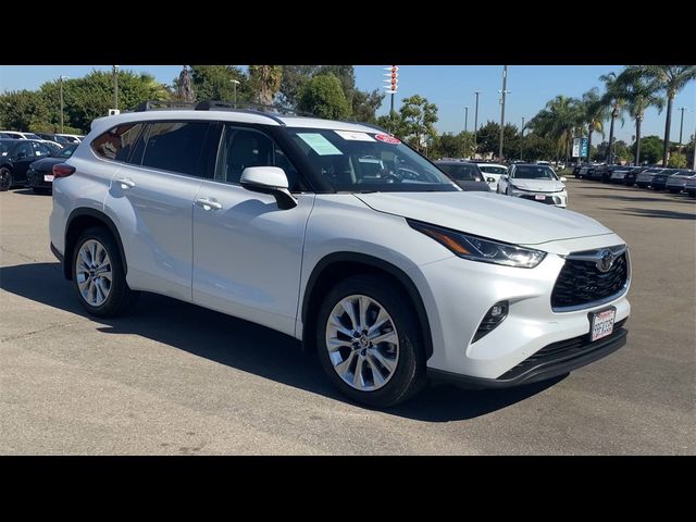 2022 Toyota Highlander Limited