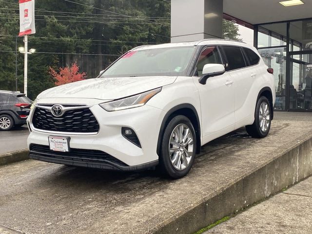 2022 Toyota Highlander Limited