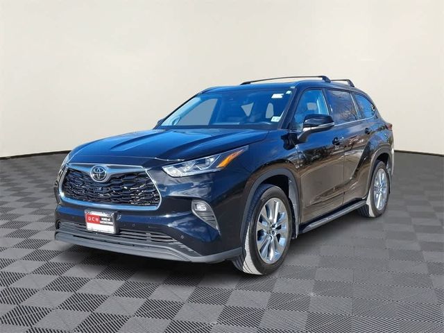 2022 Toyota Highlander Limited