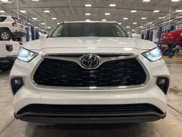 2022 Toyota Highlander Limited