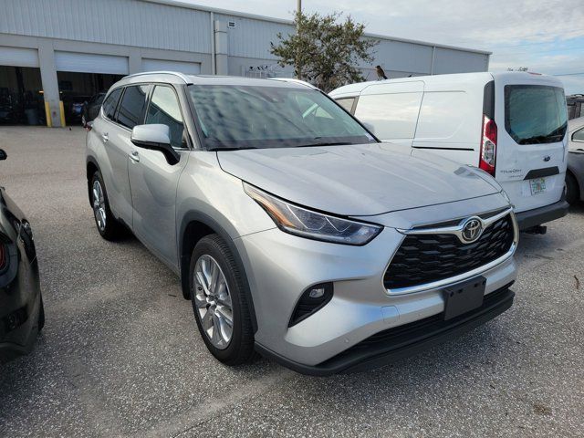 2022 Toyota Highlander Limited