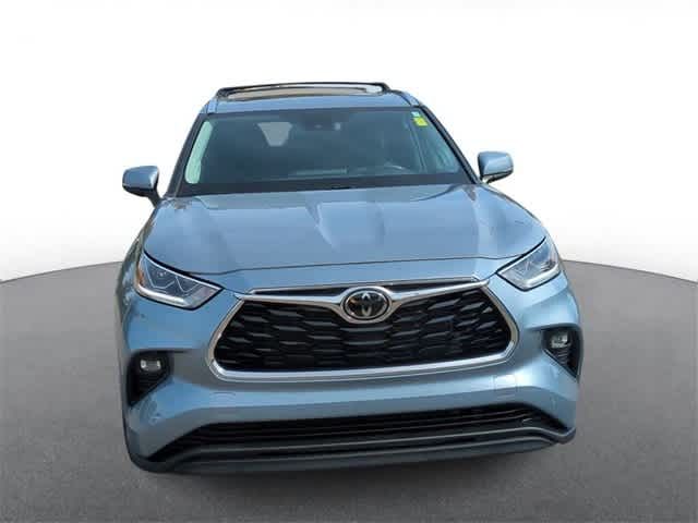 2022 Toyota Highlander Limited